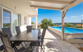 Stunning Home In Banjol